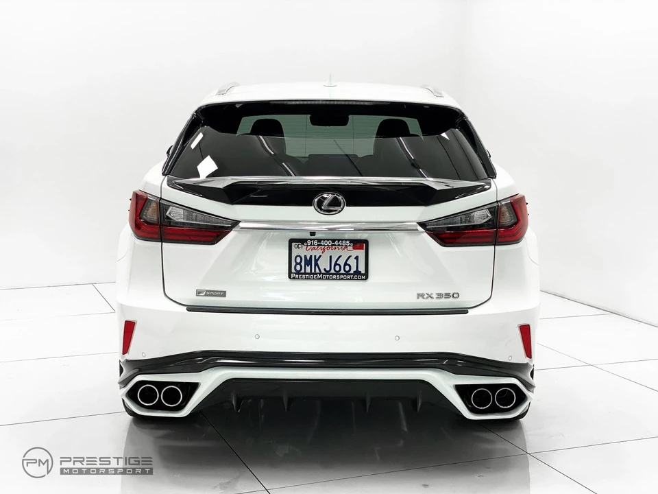 2019 Lexus RC - Image 5 of 31