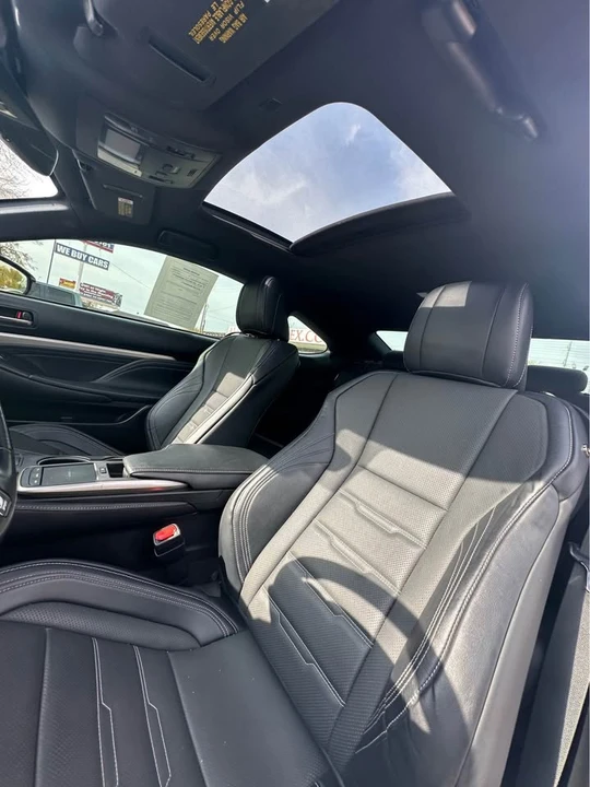 2019 Lexus RC - Image 6 of 10