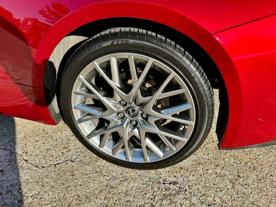 2019 Lexus RC - Image 5 of 7