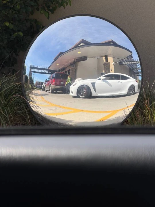2019 Lexus RC F - Image 11 of 16