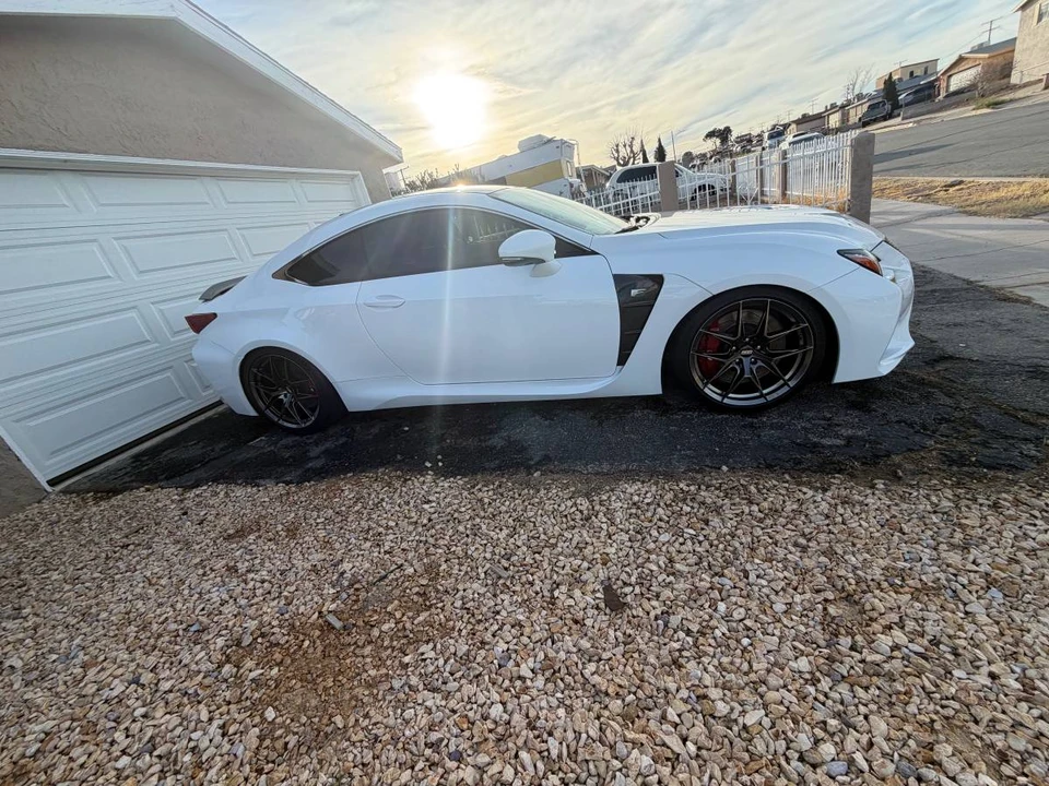 2019 Lexus RC F - Image 6 of 16