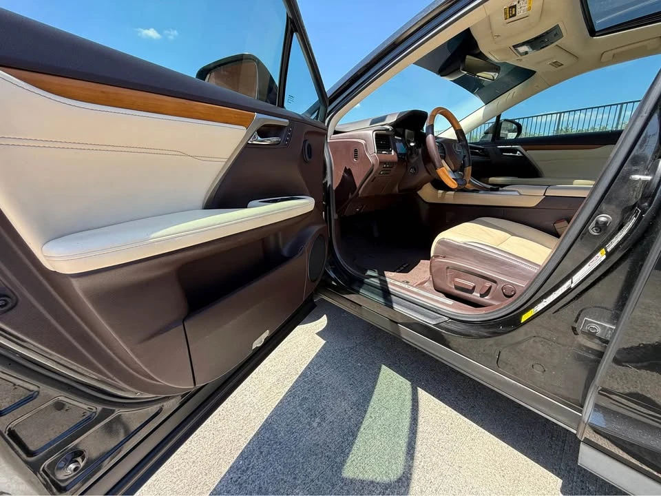 2019 Lexus RX 4th Gen - Image 4 of 10