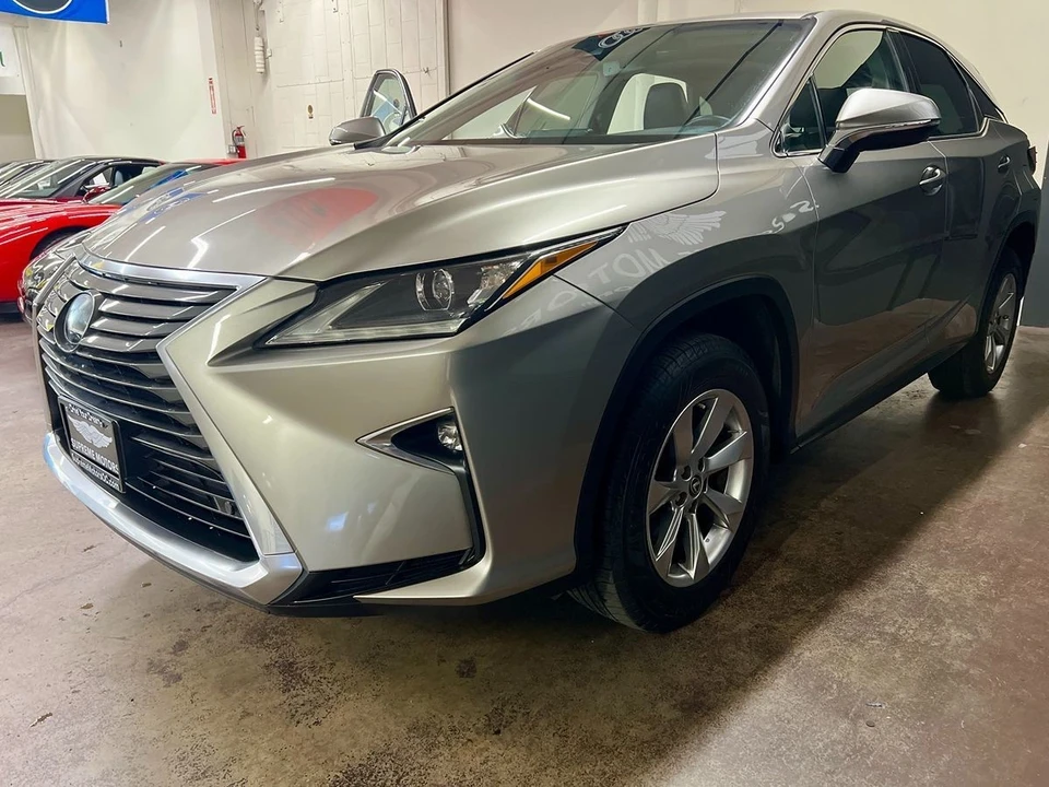 2019 Lexus RC - Image 7 of 21