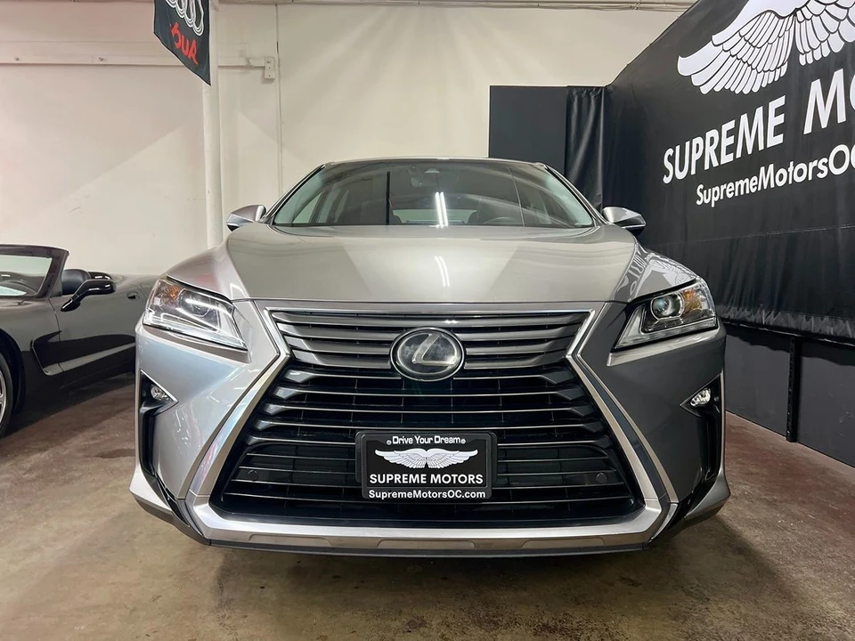 2019 Lexus RC - Image 5 of 21