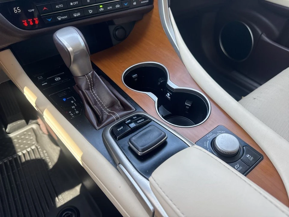 2019 Lexus RX 4th Gen - Image 17 of 21