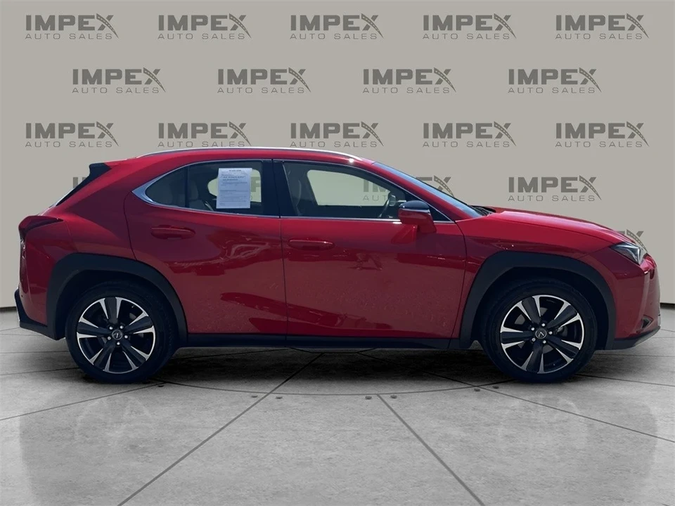 2019 Lexus - Image 6 of 12