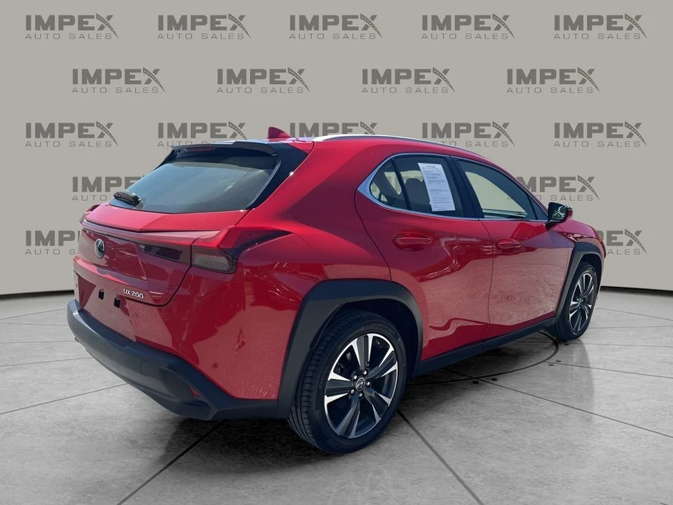 2019 Lexus - Image 5 of 12