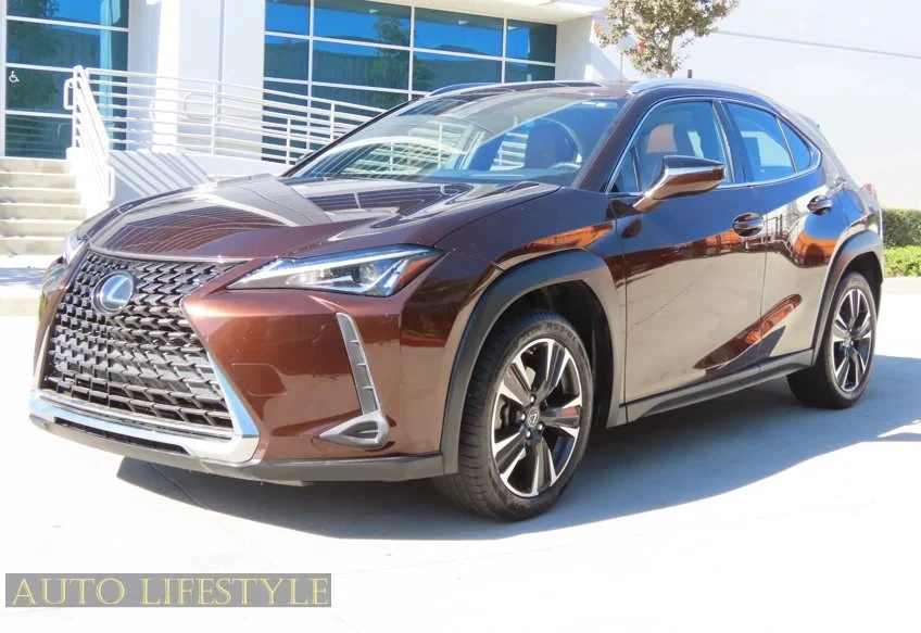 2019 Lexus - Image 3 of 31