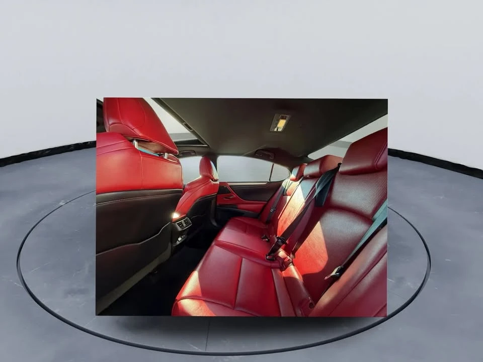 2019 Lexus ES 7th Gen - Image 11 of 14