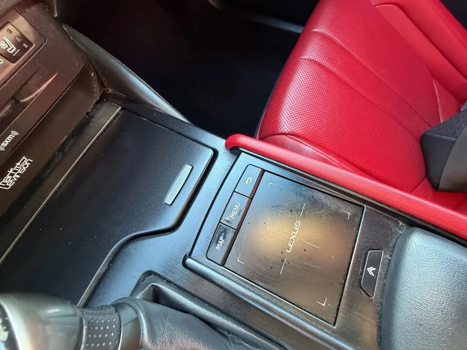 2019 Lexus ES 7th Gen - Image 13 of 14