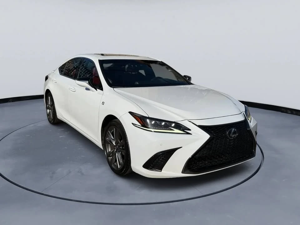 2019 Lexus ES 7th Gen - Image 3 of 14