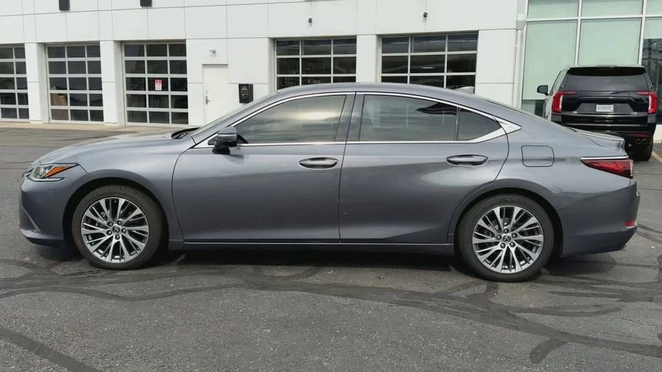 2019 Lexus ES 7th Gen - Image 5 of 20