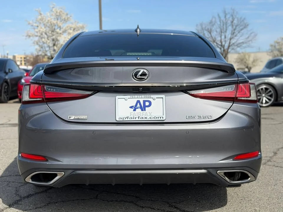 2019 Lexus ES 7th Gen - Image 7 of 18