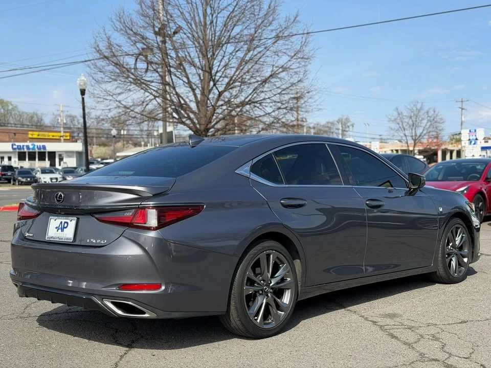 2019 Lexus ES 7th Gen - Image 6 of 18