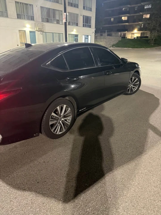 2019 Lexus ES 7th Gen - Image 4 of 7