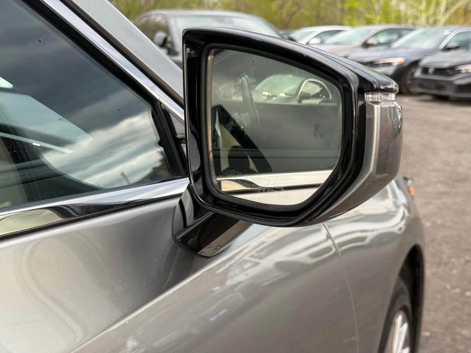 2019 Lexus ES 7th Gen - Image 13 of 20