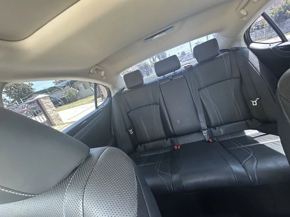 2019 Lexus ES 7th Gen - Image 5 of 13