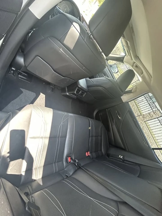 2019 Lexus ES 7th Gen - Image 12 of 13