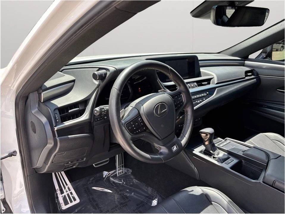 2019 Lexus ES 7th Gen - Image 6 of 20