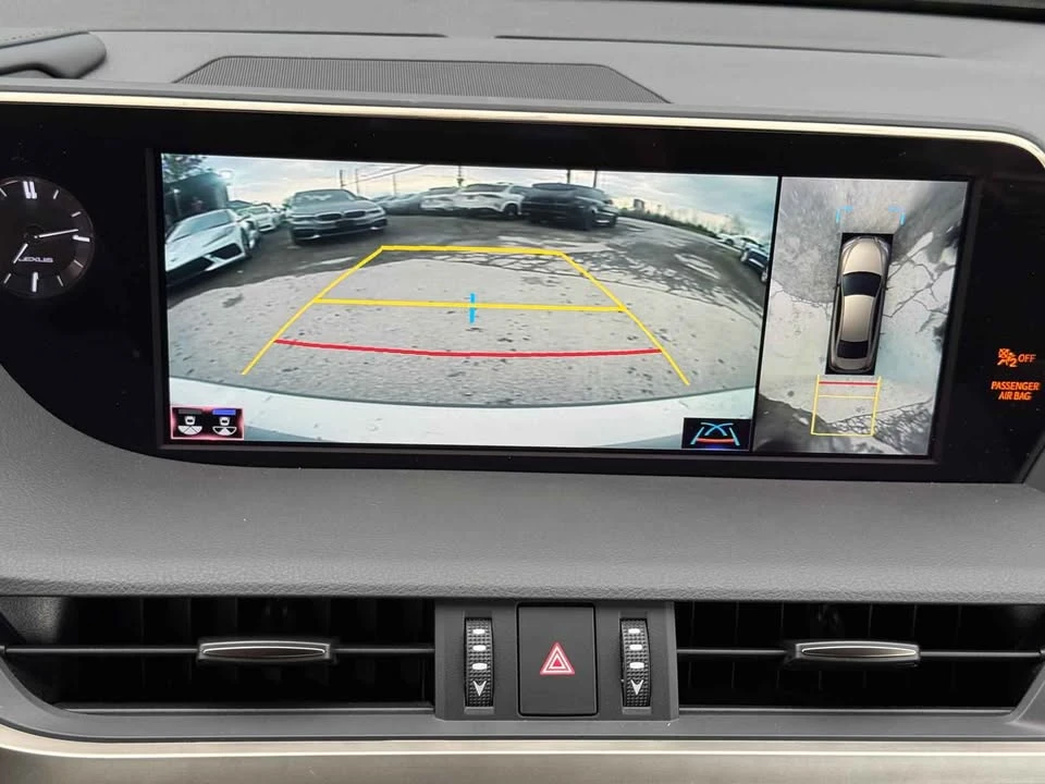2019 Lexus ES 7th Gen - Image 19 of 20
