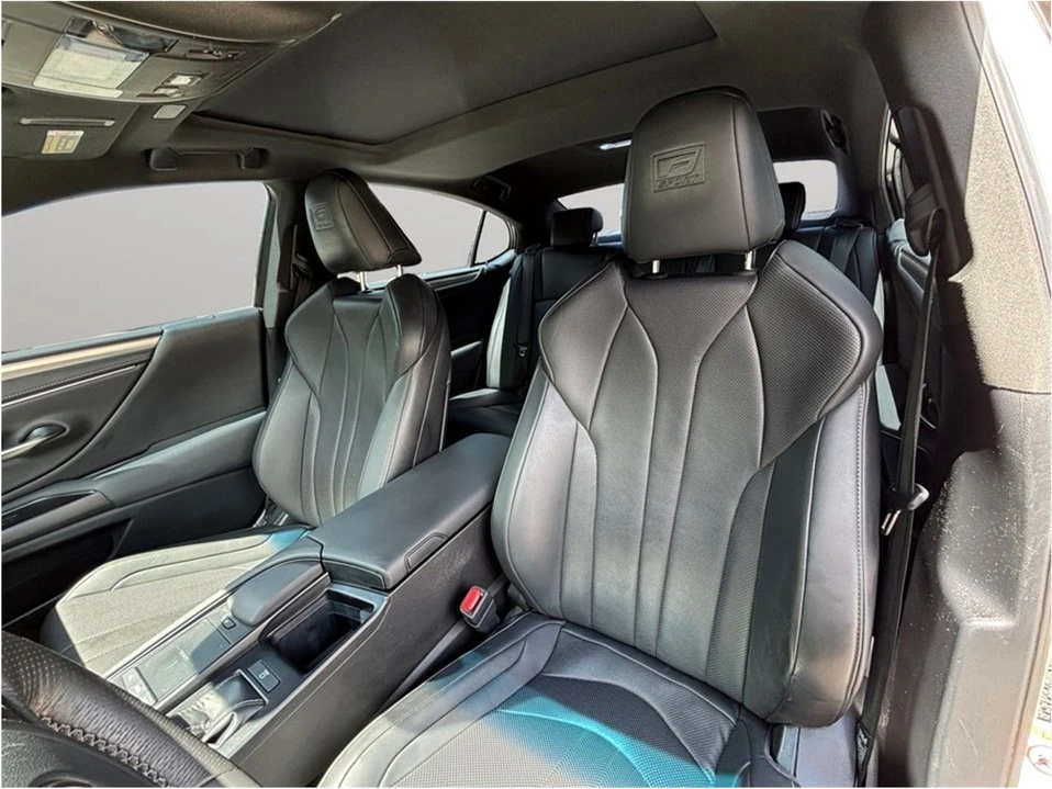2019 Lexus ES 7th Gen - Image 20 of 20