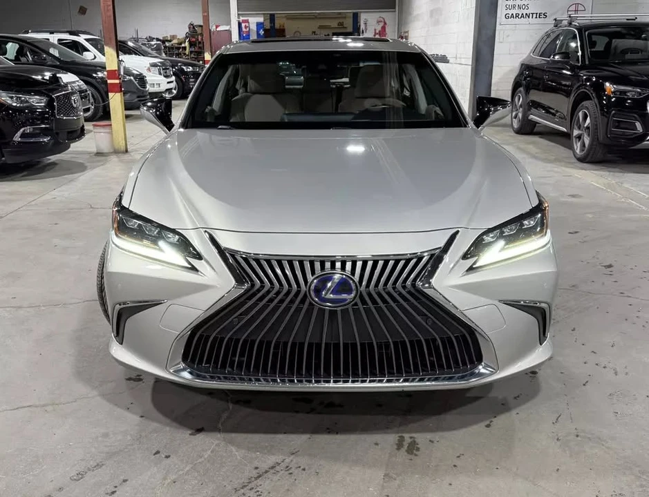 2019 Lexus ES 7th Gen - Image 7 of 20