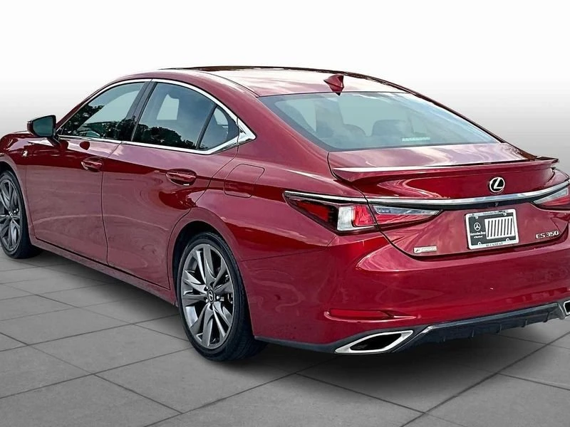 2019 Lexus ES 7th Gen - Image 11 of 14
