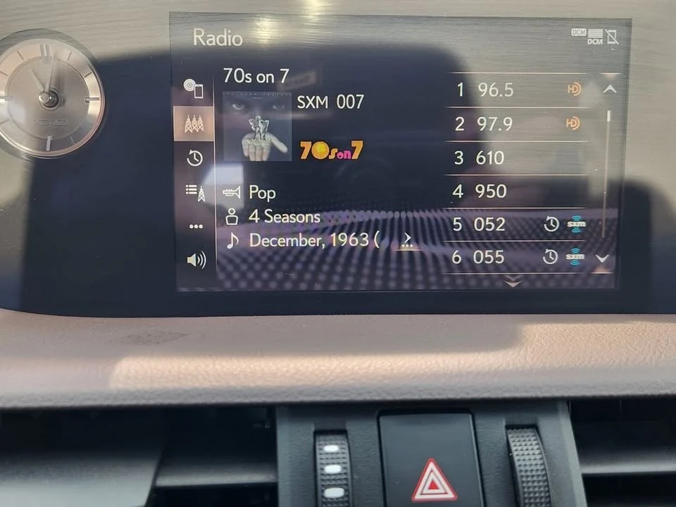2019 Lexus ES 7th Gen - Image 8 of 12