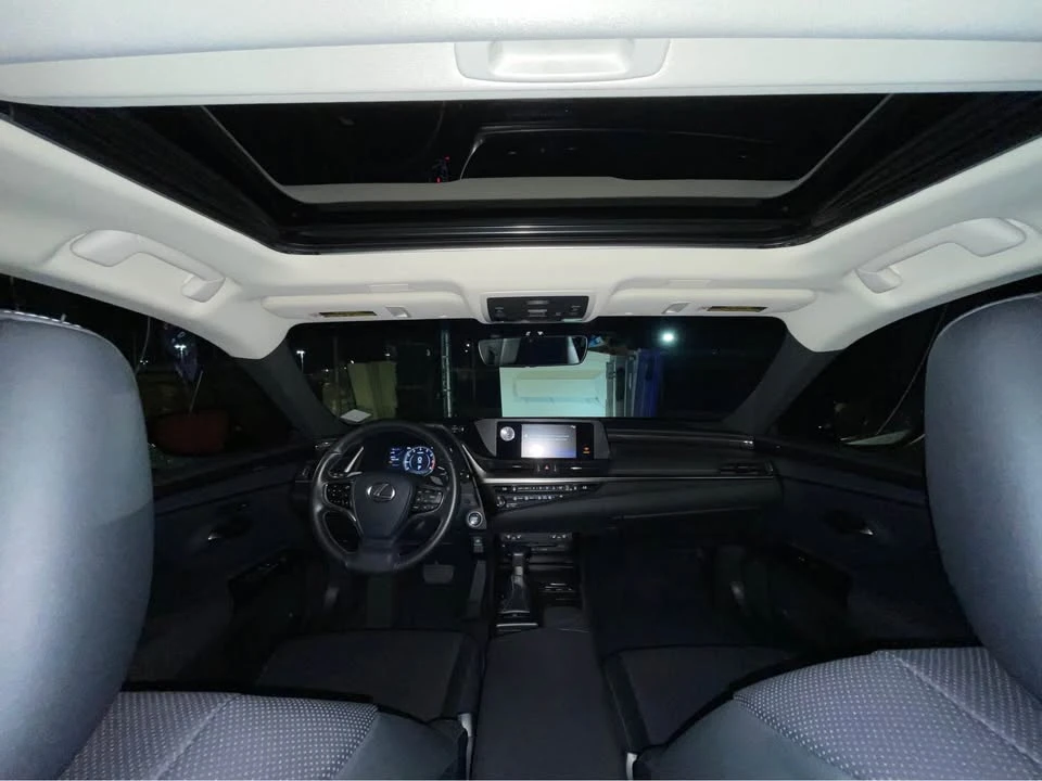 2019 Lexus ES 7th Gen - Image 3 of 6