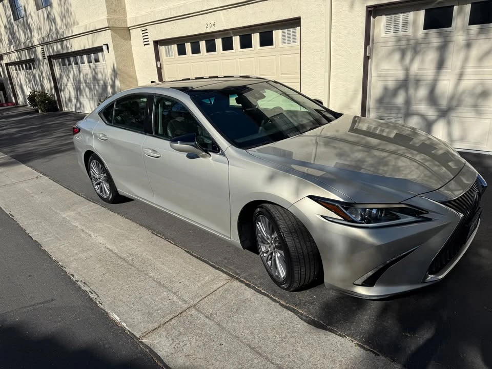 2019 Lexus ES 7th Gen - Image 7 of 14