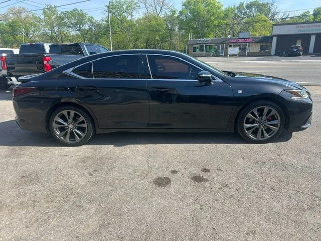 2019 Lexus ES 7th Gen - Image 4 of 20