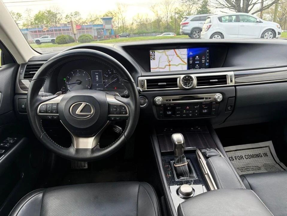2019 Lexus GS 4th Gen - Image 8 of 10
