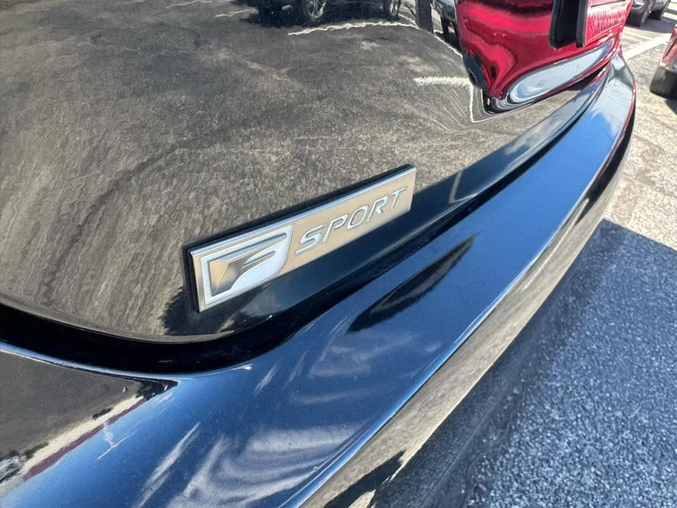 2019 Lexus GS 4th Gen - Image 10 of 20