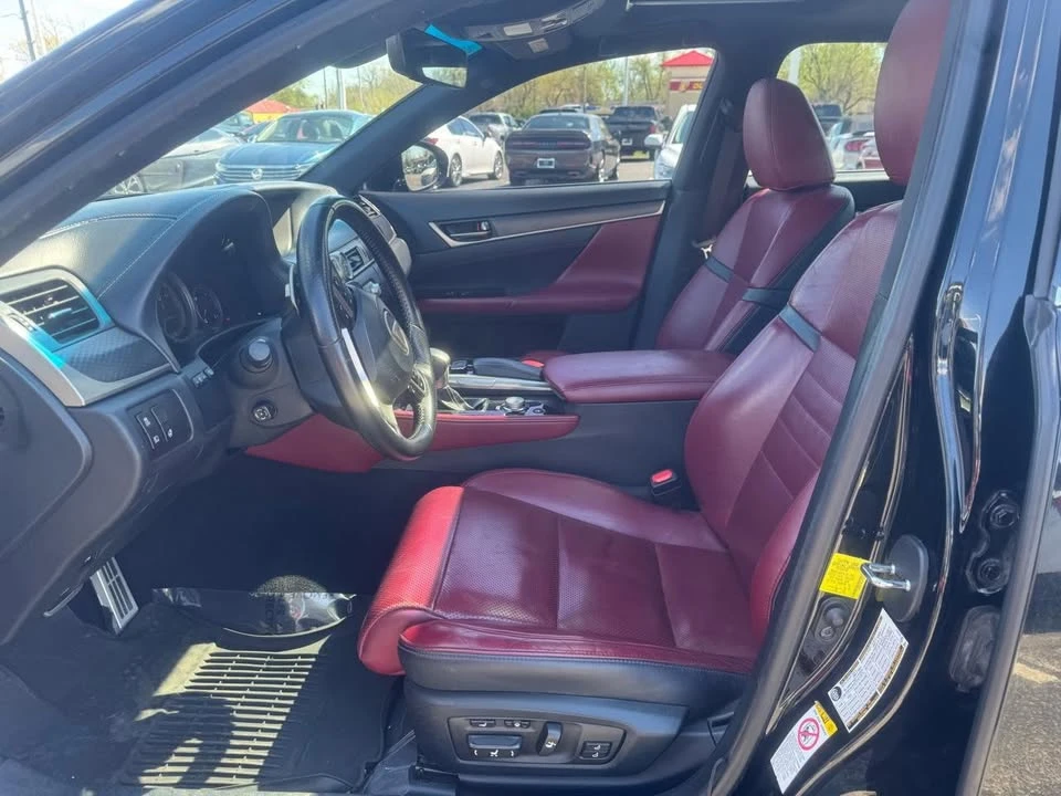2019 Lexus GS 4th Gen - Image 19 of 20