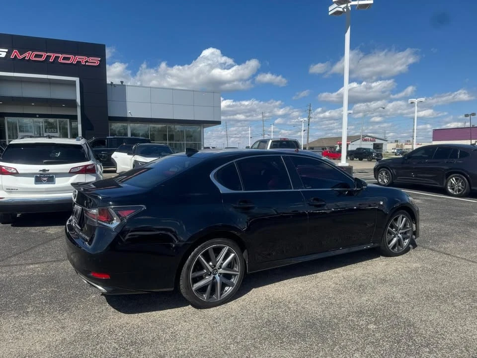 2019 Lexus GS 4th Gen - Image 15 of 20