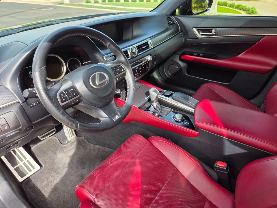 2019 Lexus GS 4th Gen - Image 10 of 19