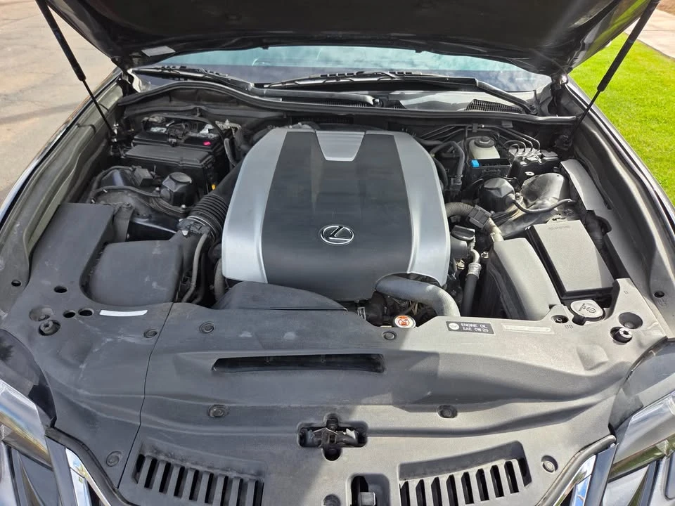 2019 Lexus GS 4th Gen - Image 19 of 19