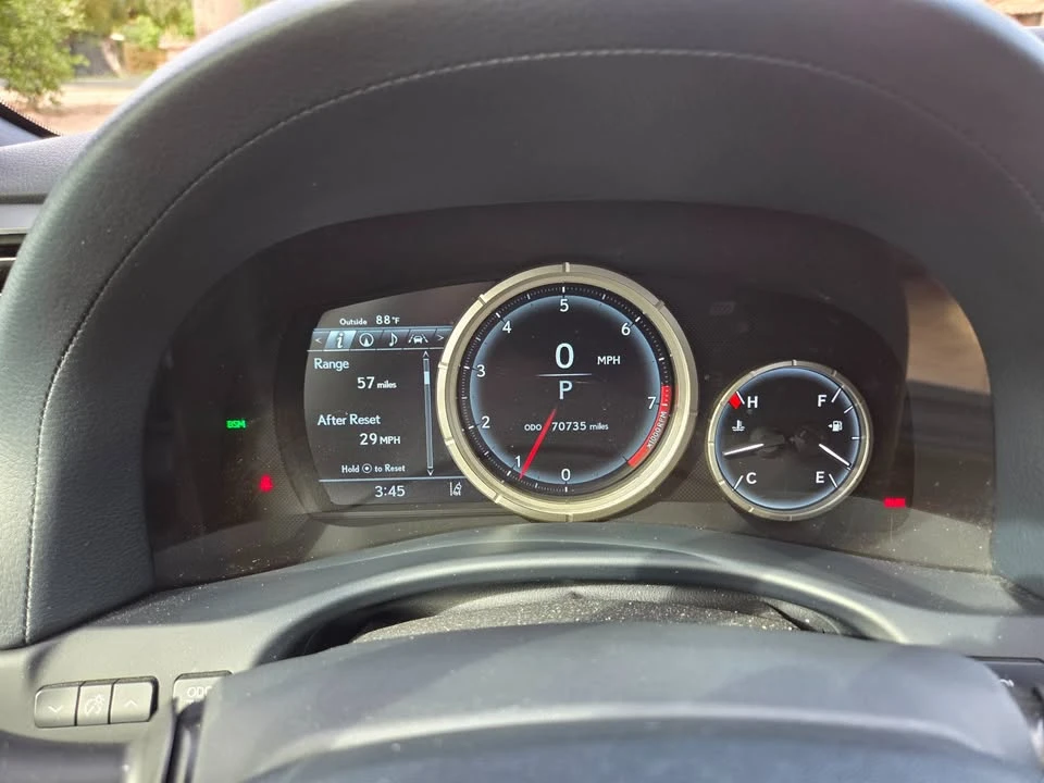 2019 Lexus GS 4th Gen - Image 11 of 19