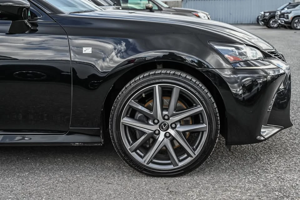 2019 Lexus GS 4th Gen - Image 12 of 20