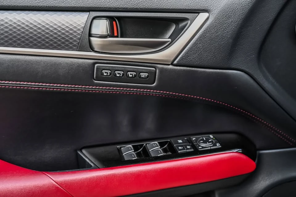 2019 Lexus GS 4th Gen - Image 18 of 20