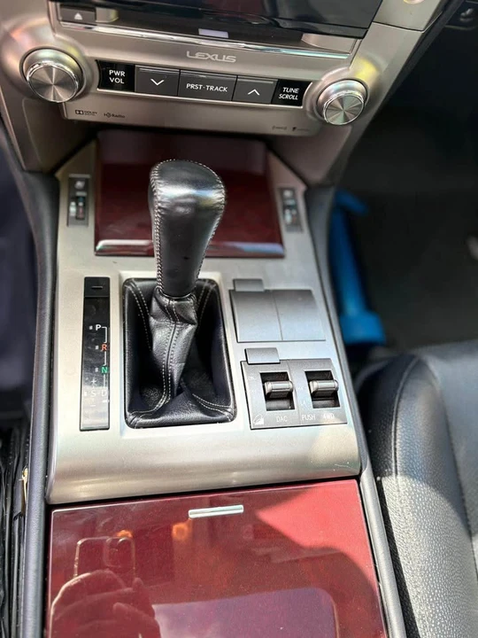 2019 Lexus GX 2nd Gen - Image 16 of 20