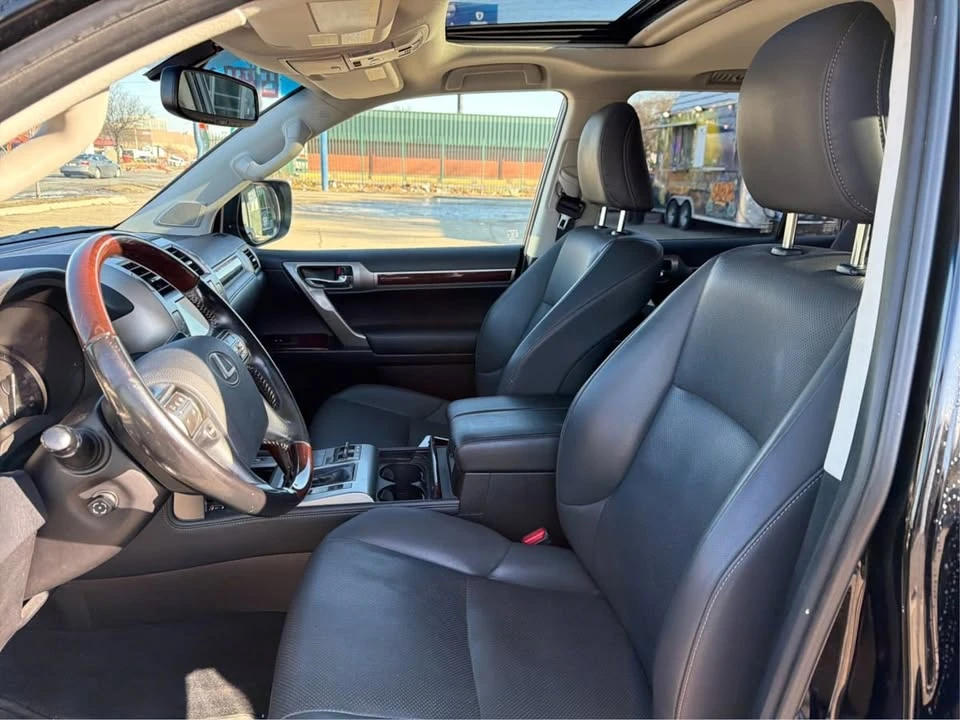 2019 Lexus GX 3rd Gen - Image 10 of 19