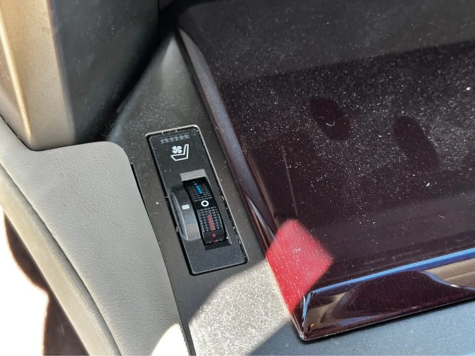 2019 Lexus GX 2nd Gen - Image 15 of 20