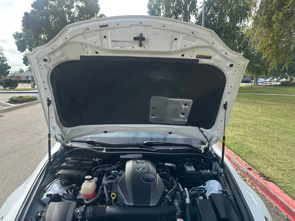 2019 Lexus IS 3rd Gen - Image 15 of 20