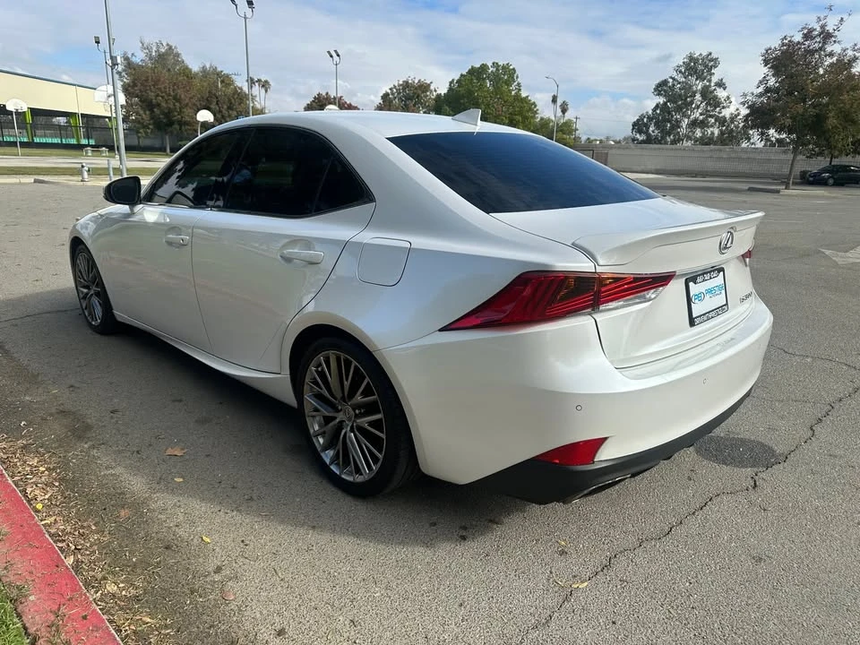 2019 Lexus IS 3rd Gen - Image 4 of 20