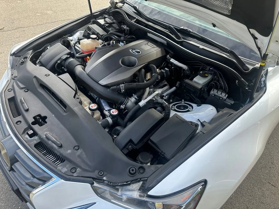 2019 Lexus IS 3rd Gen - Image 12 of 20