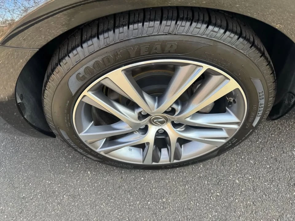 2019 Lexus IS 3rd Gen - Image 10 of 19