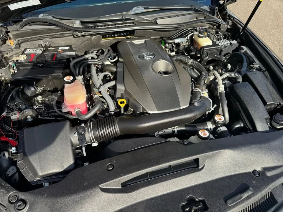 2019 Lexus IS 3rd Gen - Image 13 of 19
