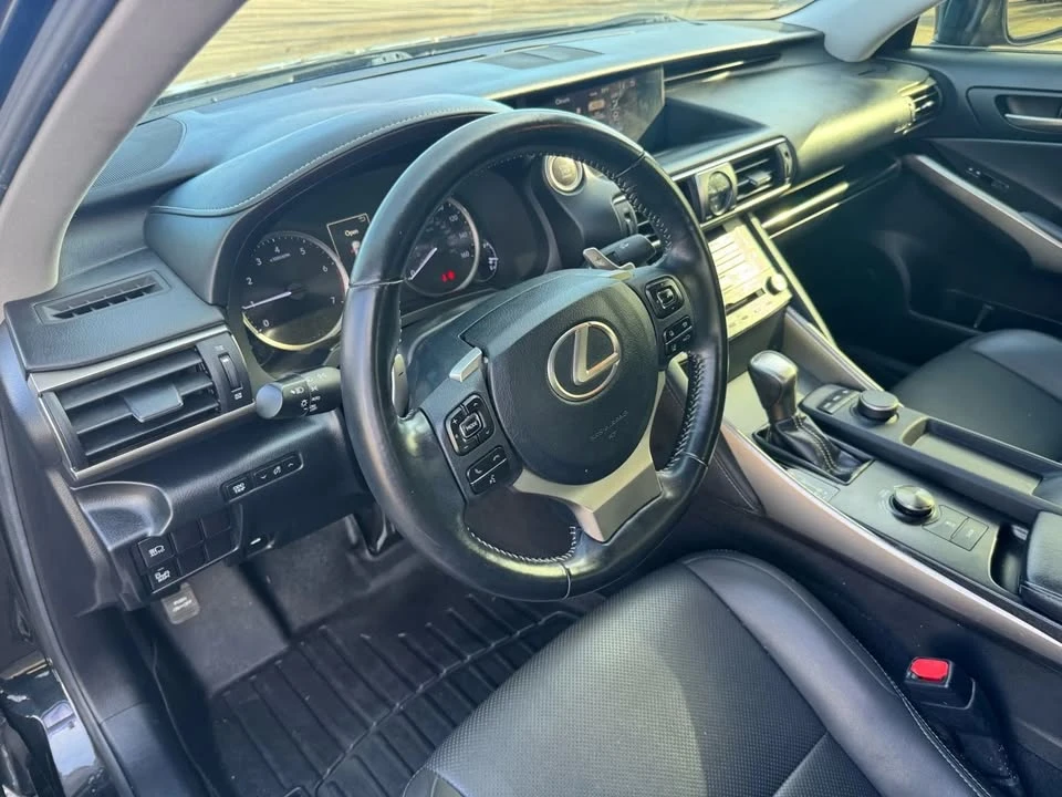2019 Lexus IS 3rd Gen - Image 15 of 19