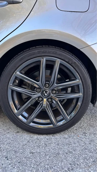 2019 Lexus IS 3rd Gen - Image 8 of 17